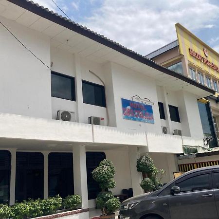 Hotel Surya Citra Jogja A Mitra Reddoorz 日惹 外观 照片