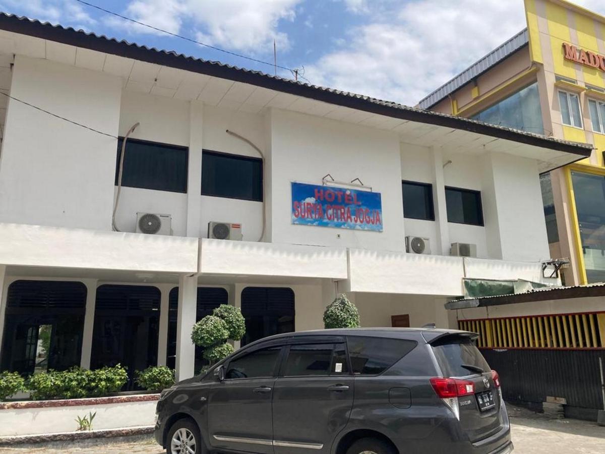 Hotel Surya Citra Jogja A Mitra Reddoorz 日惹 外观 照片